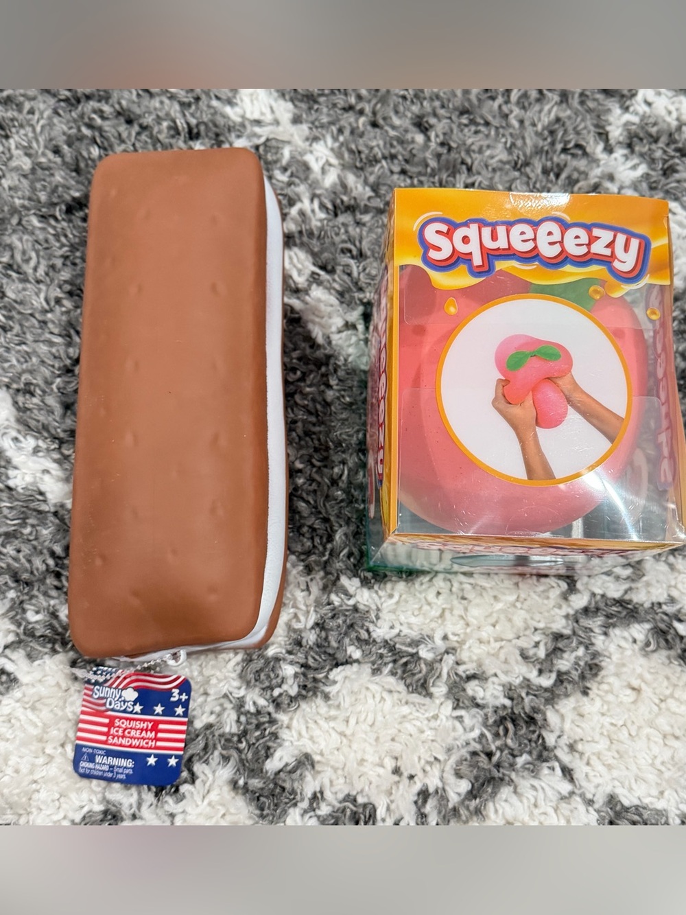 NWT Squeezy Pink Peach & Brown Ice Cream Sandwich Squishy Stress Toy Set